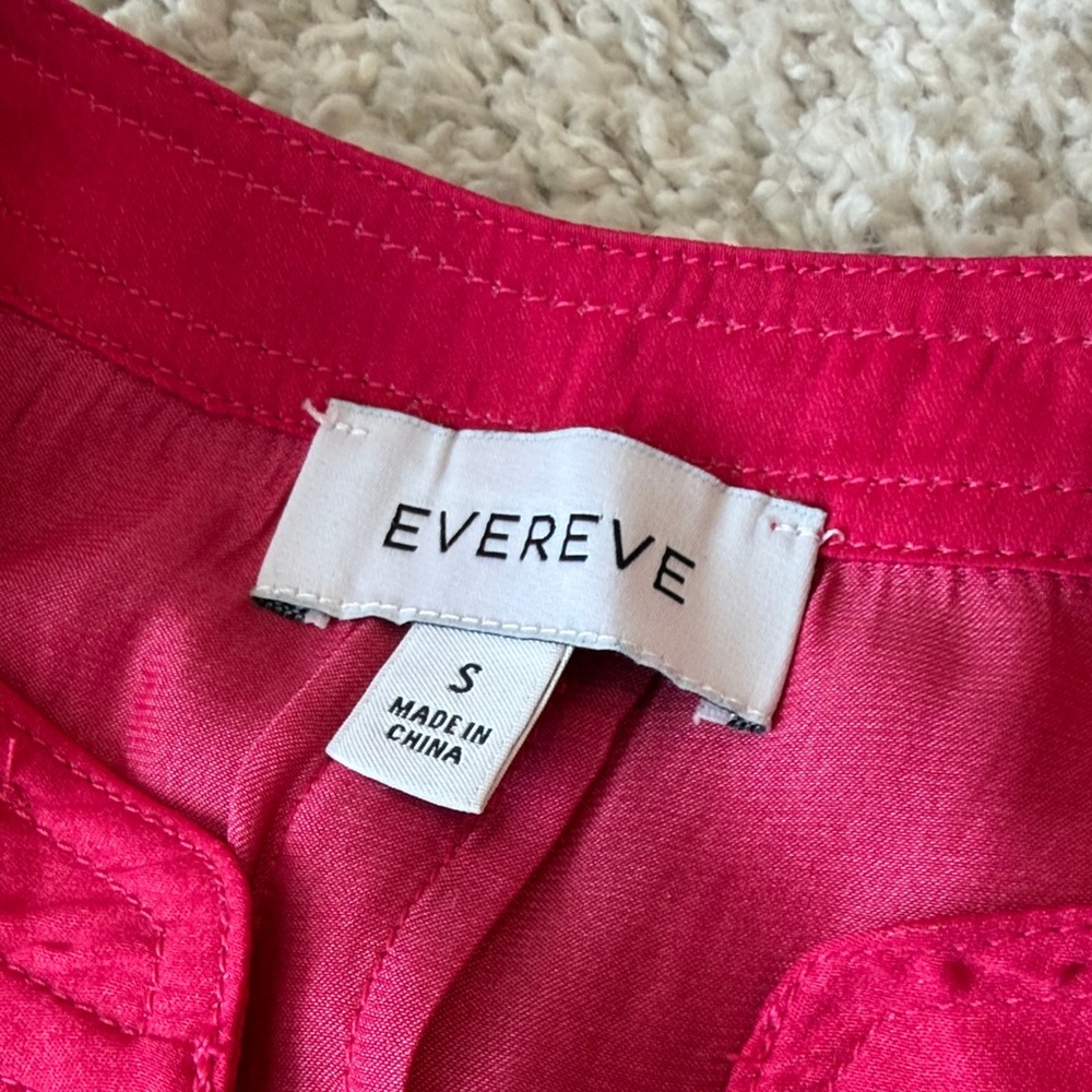 Evereve Bright Fuchsia Split V-Neck Short Sleeve Blouse - Picture 2 of 7